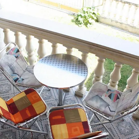 Jadranka Apartment Nin